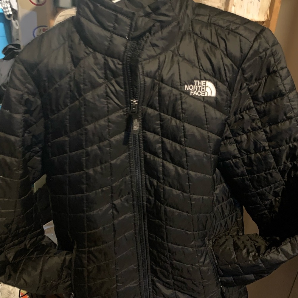 Almost new boys spring north face jacket